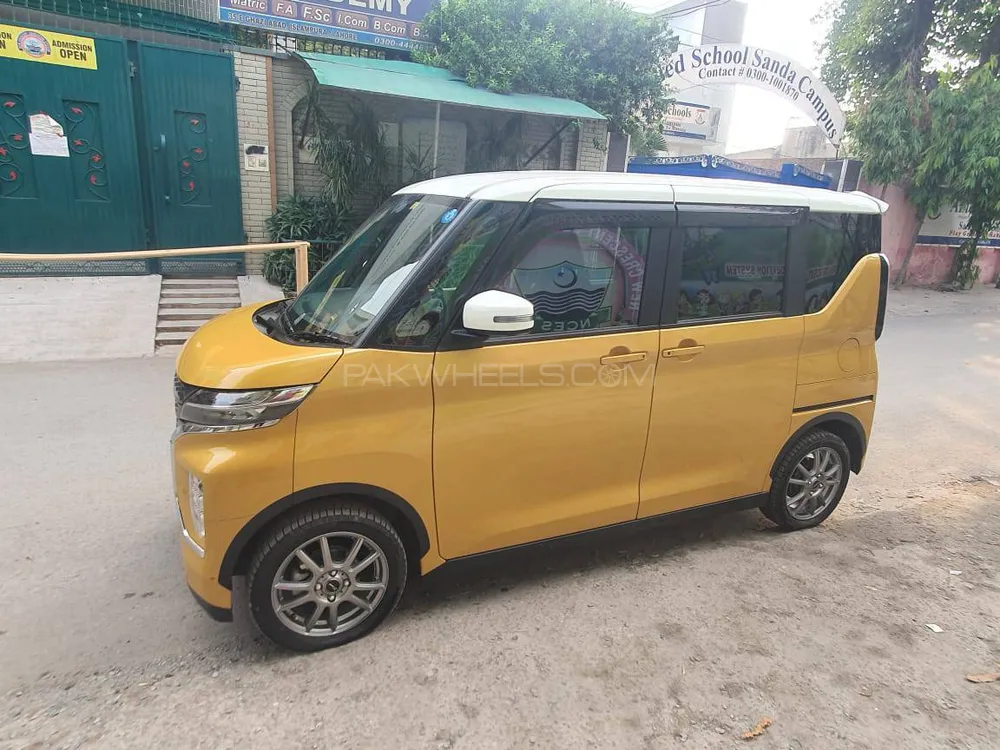 Mitsubishi EK X 2024 for Sale in Lahore Image-1
