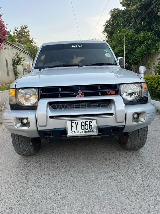Mitsubishi Pajero 1995 for Sale in Peshawar Image-1