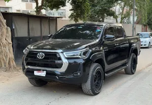 Toyota Hilux Revo V Automatic 2.8 2021 for Sale