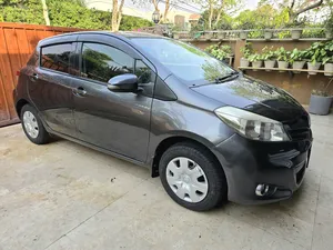Toyota Vitz F 1.0 2011 for Sale