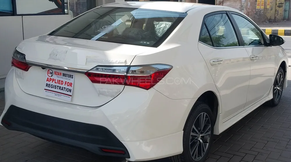 Toyota Corolla 2023 for Sale in Multan Toyota Corolla 2023 for Sale in Multan Image-7