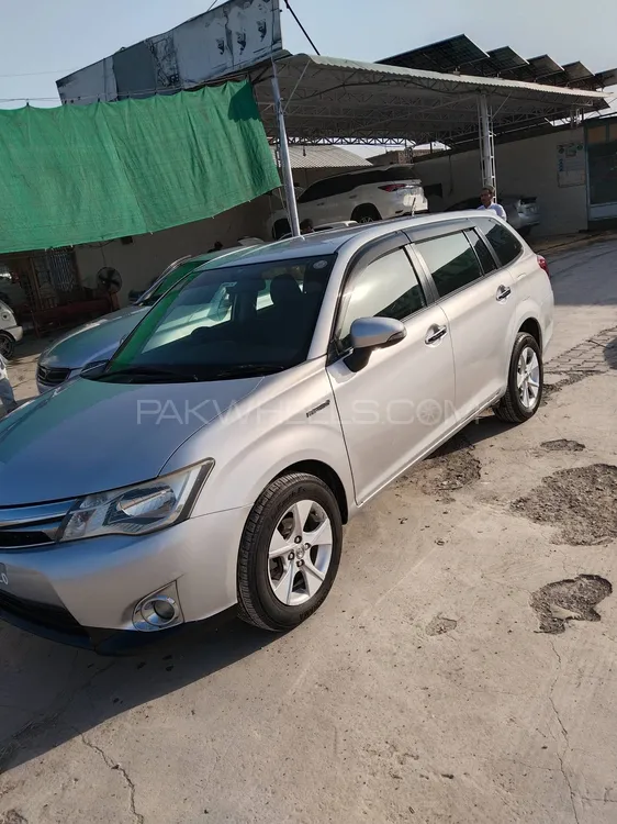 Toyota Corolla Fielder 2013 for Sale in Peshawar Image-1