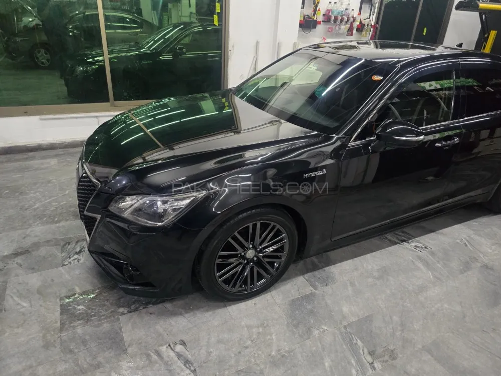 Toyota Crown 2015 for Sale in Gujranwala Image-1
