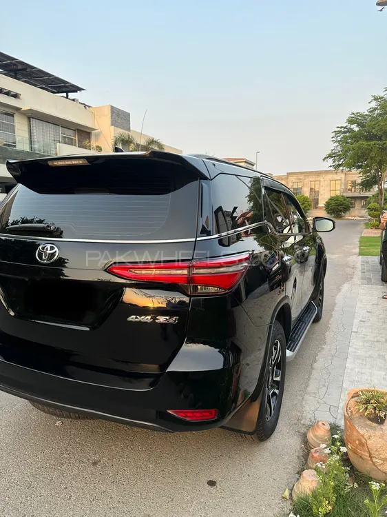 ٹویوٹا فورچیونر 2021 for Sale in لاہور ٹویوٹا فورچیونر 2021 for Sale in لاہور Image-9
