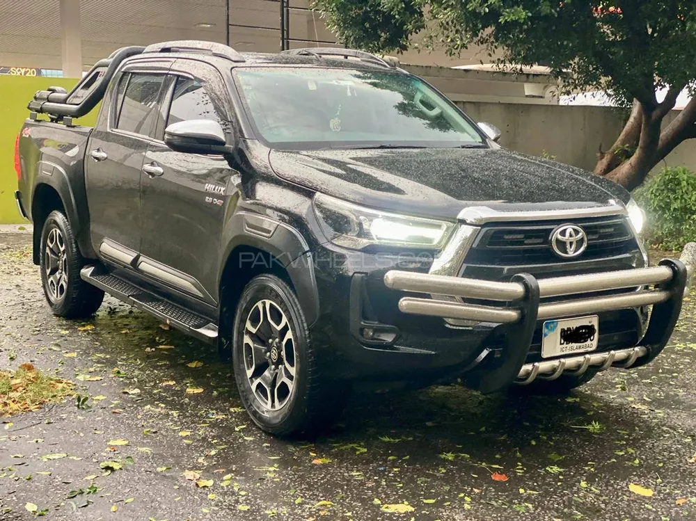Toyota Hilux 2021 for Sale in Islamabad Image-1