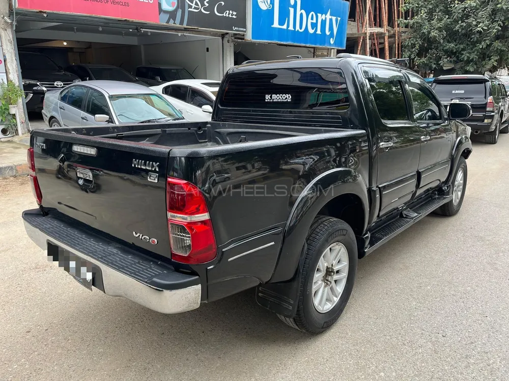 Toyota Hilux 2014 for Sale in Karachi Toyota Hilux 2014 for Sale in Karachi Image-5