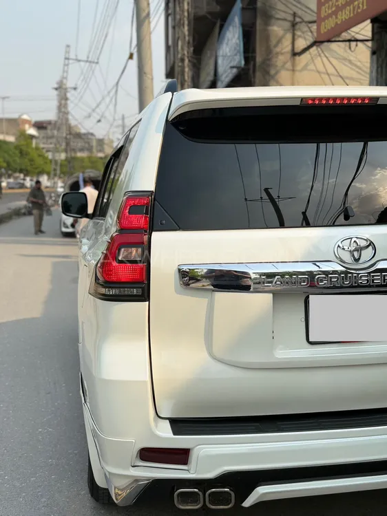 Toyota Prado 2010 for Sale in Lahore Toyota Prado 2010 for Sale in Lahore Image-9