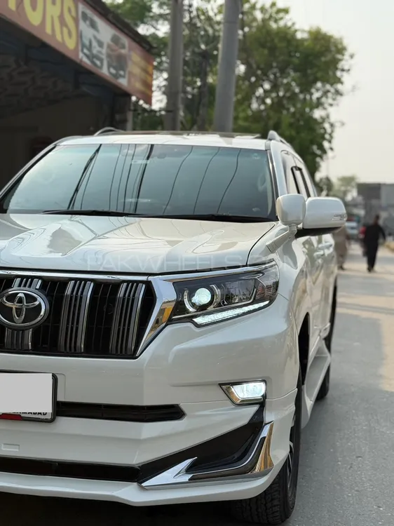 Toyota Prado 2010 for Sale in Lahore Toyota Prado 2010 for Sale in Lahore Image-4