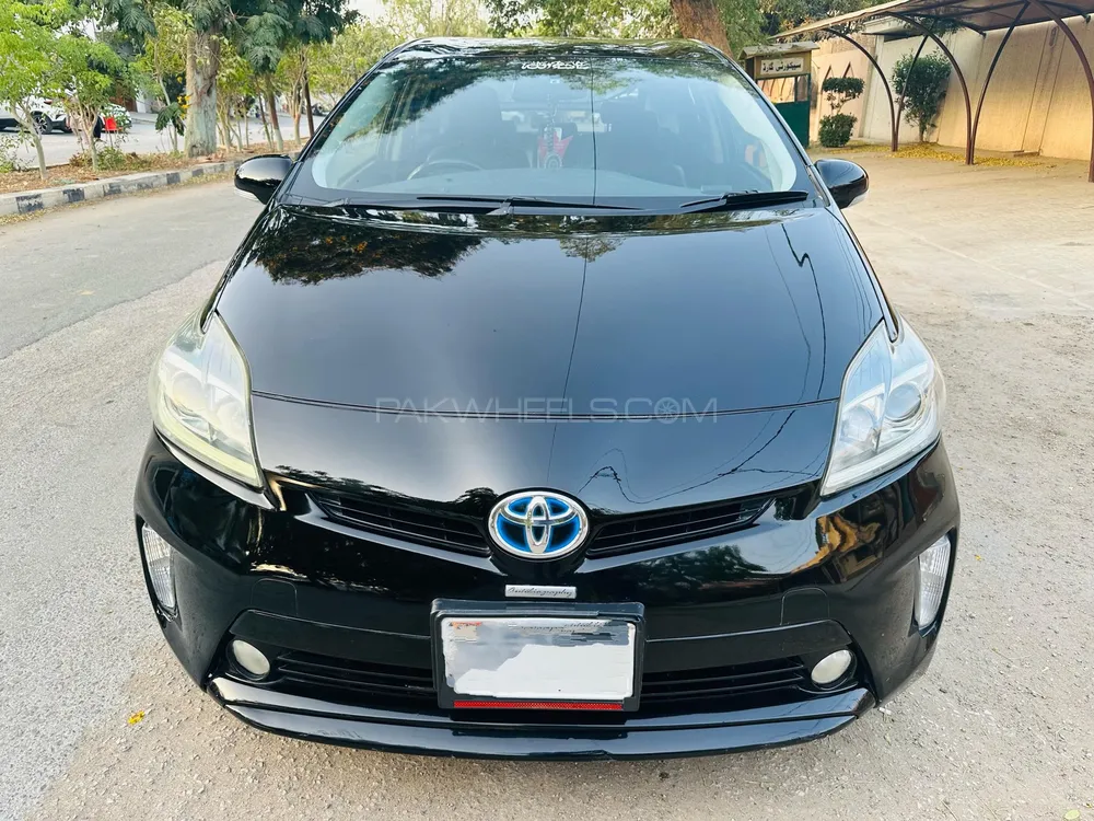 Toyota Prius 2013 for Sale in Karachi Image-1