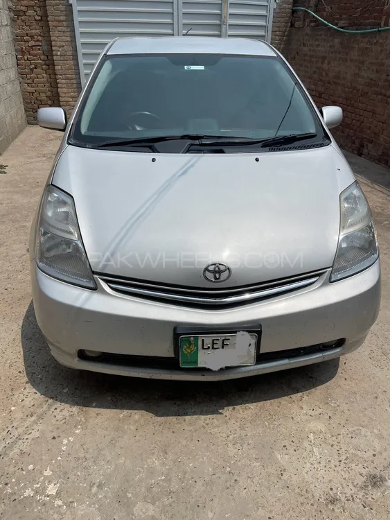 Toyota Prius 2007 for Sale in Lahore Image-1