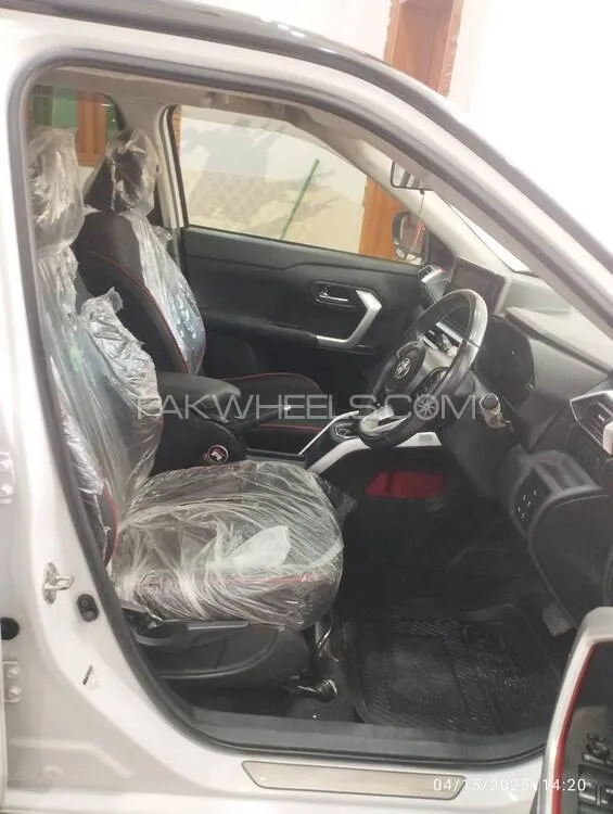 Toyota Raize 2020 for Sale in Peshawar Toyota Raize 2020 for Sale in Peshawar Image-10