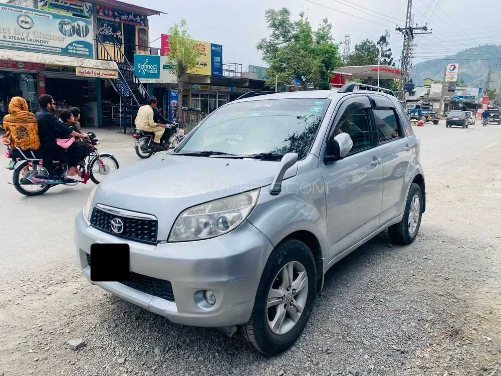Toyota Rush 2010 for Sale in Islamabad Image-1