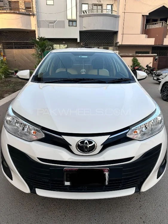 Toyota Yaris Sedan 2023 for Sale in Karachi Image-1