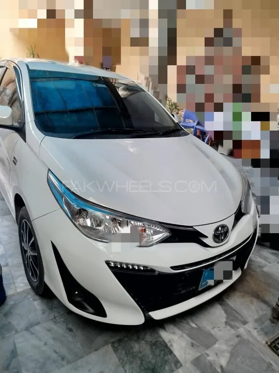 Toyota Yaris Sedan 2021 for Sale in Peshawar Image-1