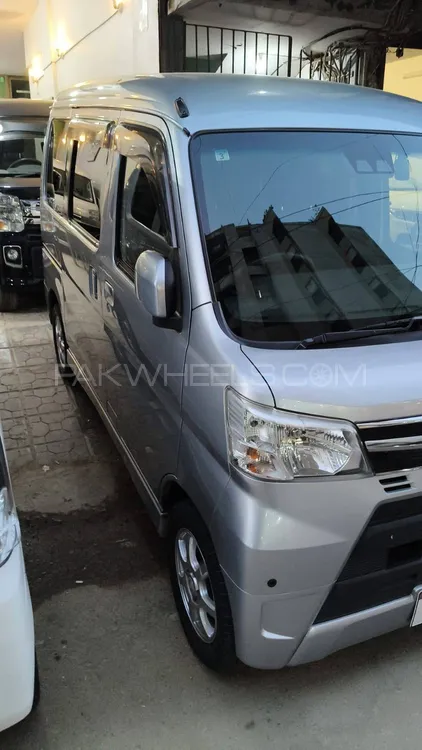 Daihatsu Atrai Wagon 2019 for Sale in Karachi Image-1