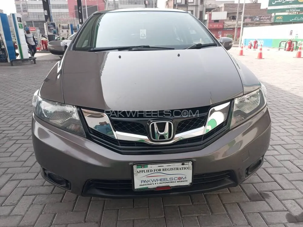 Honda City 2017 for Sale in Faisalabad Image-1