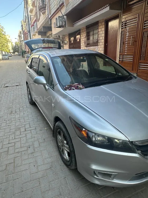 Honda Stream 2007 for Sale in Karachi Image-1