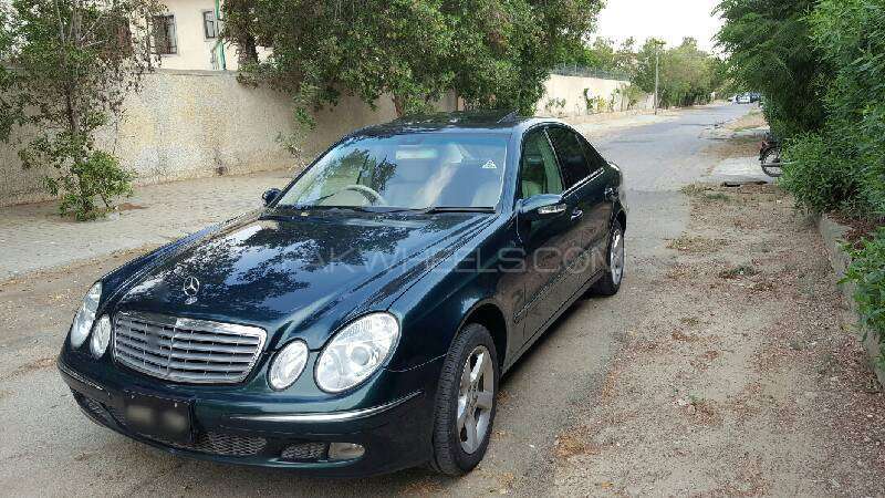 Mercedes Benz E Class 2006 for Sale in Karachi Image-1