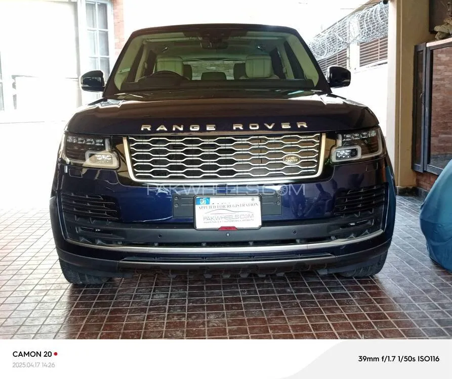 Range Rover Vogue 2018 for Sale in Lahore Image-1
