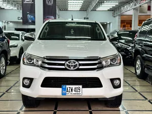 Toyota Hilux Revo V Automatic 2.8 2018 for Sale
