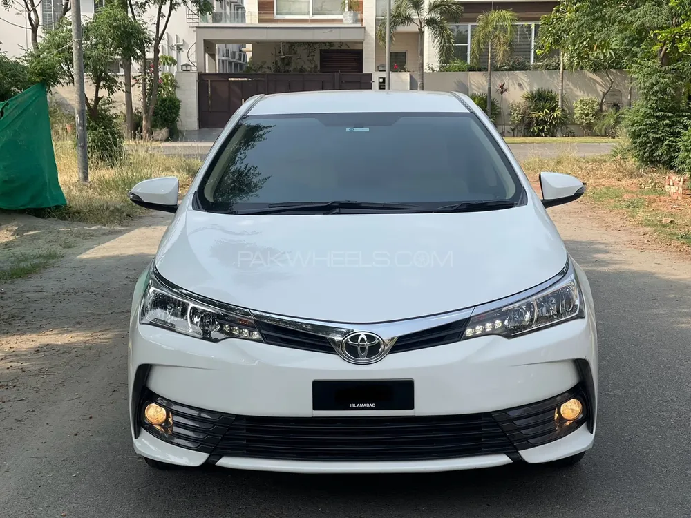 Toyota Corolla 2020 for Sale in Lahore Image-1