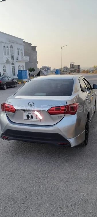 Toyota Corolla 2015 for Sale in Islamabad Image-1