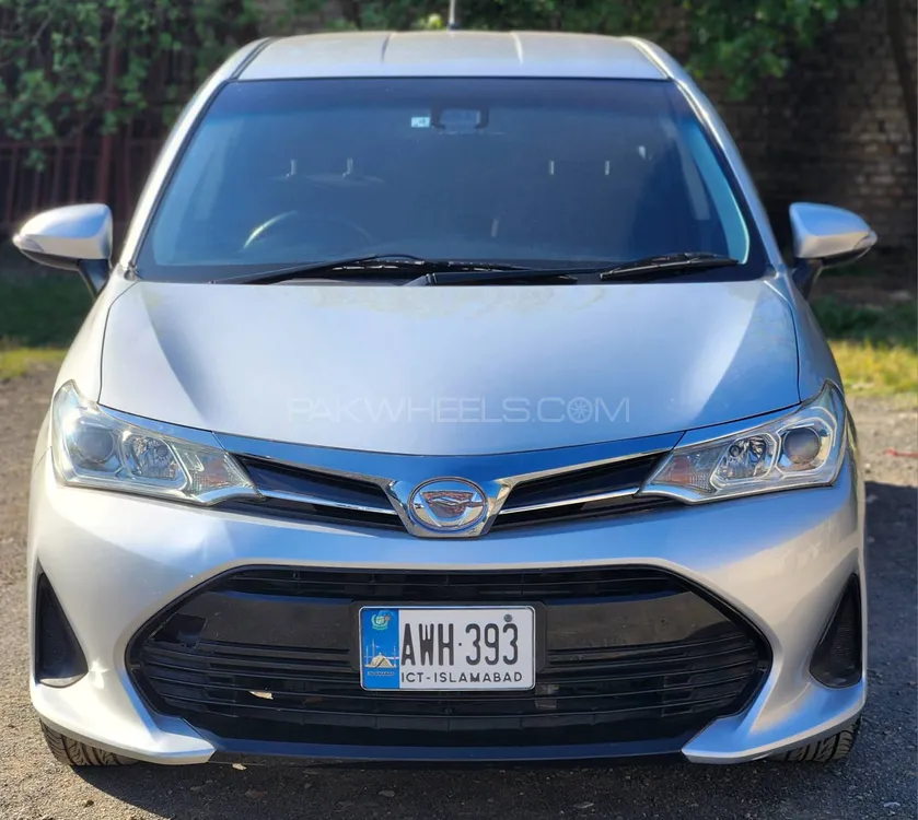 Toyota Corolla Fielder 2017 for Sale in Lahore Image-1