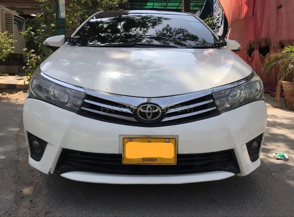 Toyota Corolla 2015 for Sale in Karachi Image-1