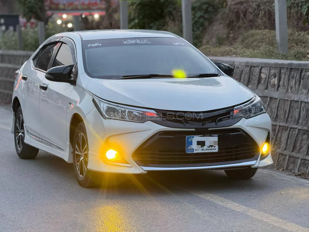Toyota Corolla 2019 for Sale in Islamabad Image-1