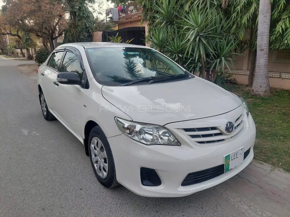 Toyota Corolla 2011 for Sale in Lahore Image-1