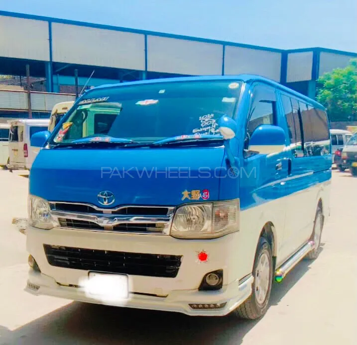 Toyota Hiace 2013 for Sale in Islamabad Image-1