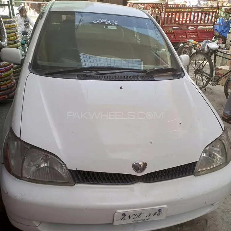 Toyota Platz 2002 for Sale in Mardan Image-1