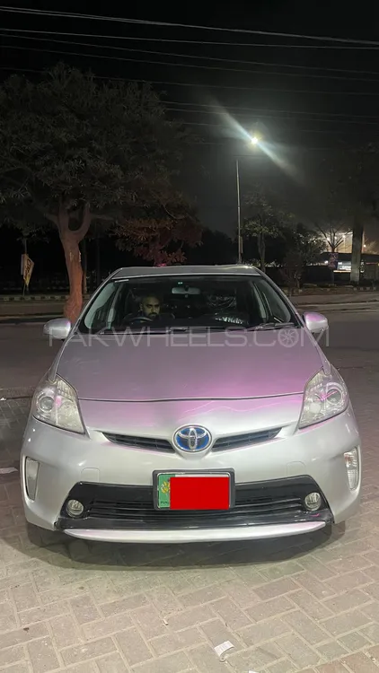 Toyota Prius 2012 for Sale in Lahore Image-1