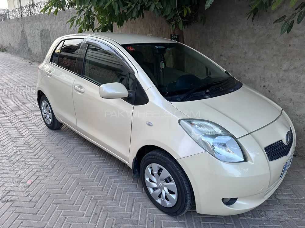 Toyota Vitz 2007 for Sale in Bahawalpur Image-1