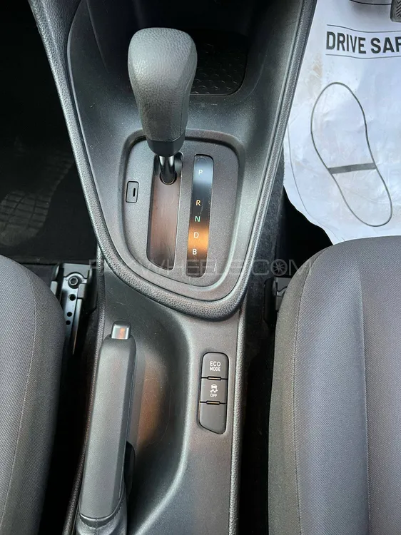 ٹویوٹا یارس ہیچ بیک 2022 for Sale in کراچی ٹویوٹا یارس ہیچ بیک 2022 for Sale in کراچی Image-18
