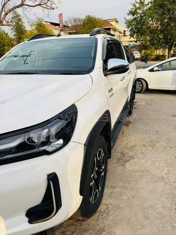 Toyota Hilux 2021 for Sale in Islamabad Image-1