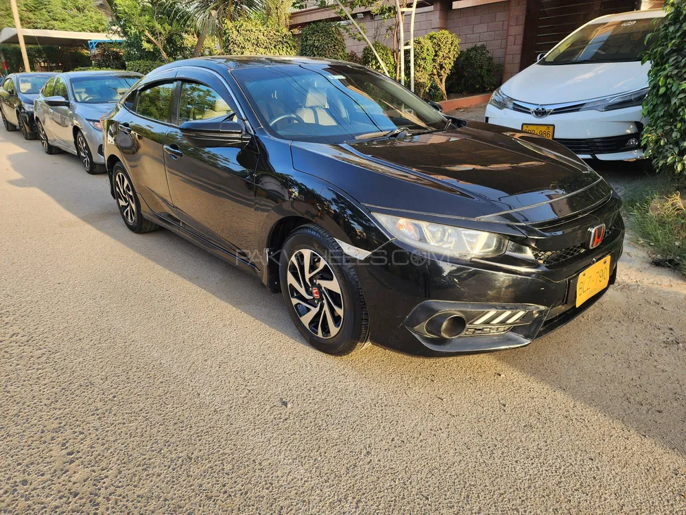 Honda Civic 2018 for Sale in Karachi Image-1