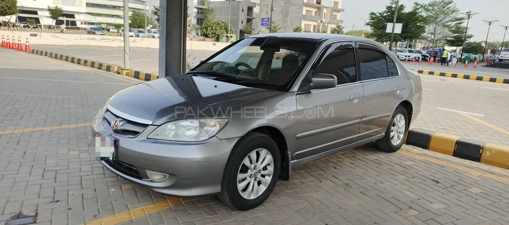 Honda Civic 2004 for Sale in Multan Image-1