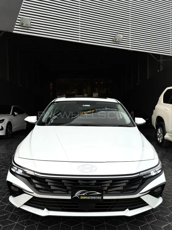 Hyundai Elantra 2024 for Sale in Lahore Image-1