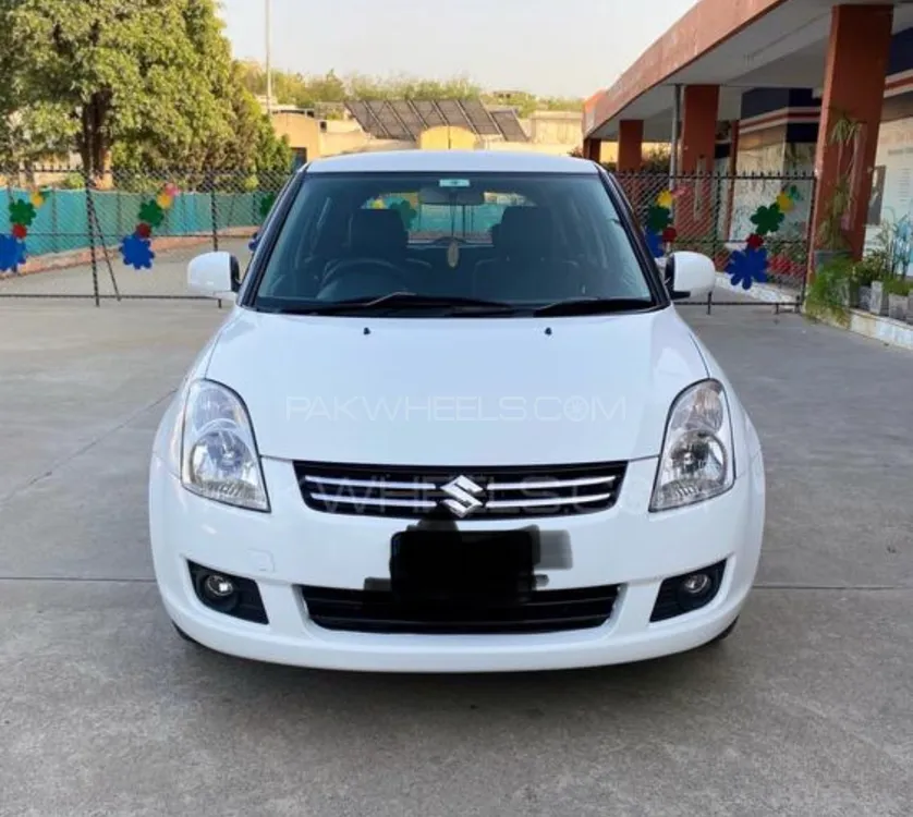Suzuki Swift 2015 for Sale in Sargodha Image-1
