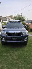 Toyota Hilux Vigo Champ V 2014 for Sale