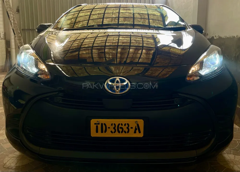 Toyota Aqua 2021 for Sale in Multan Image-1