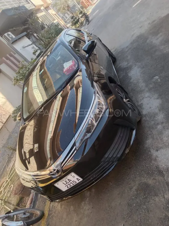 Toyota Corolla 2019 for Sale in Faisalabad Image-1