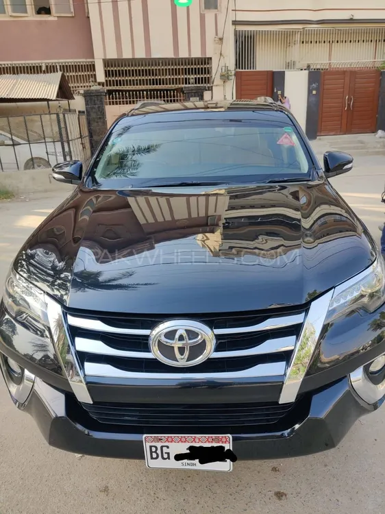 Toyota Fortuner 2017 for Sale in Karachi Image-1