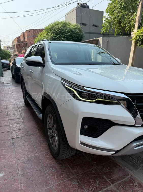 Toyota Fortuner 2021 for Sale in Faisalabad Toyota Fortuner 2021 for Sale in Faisalabad Image-2