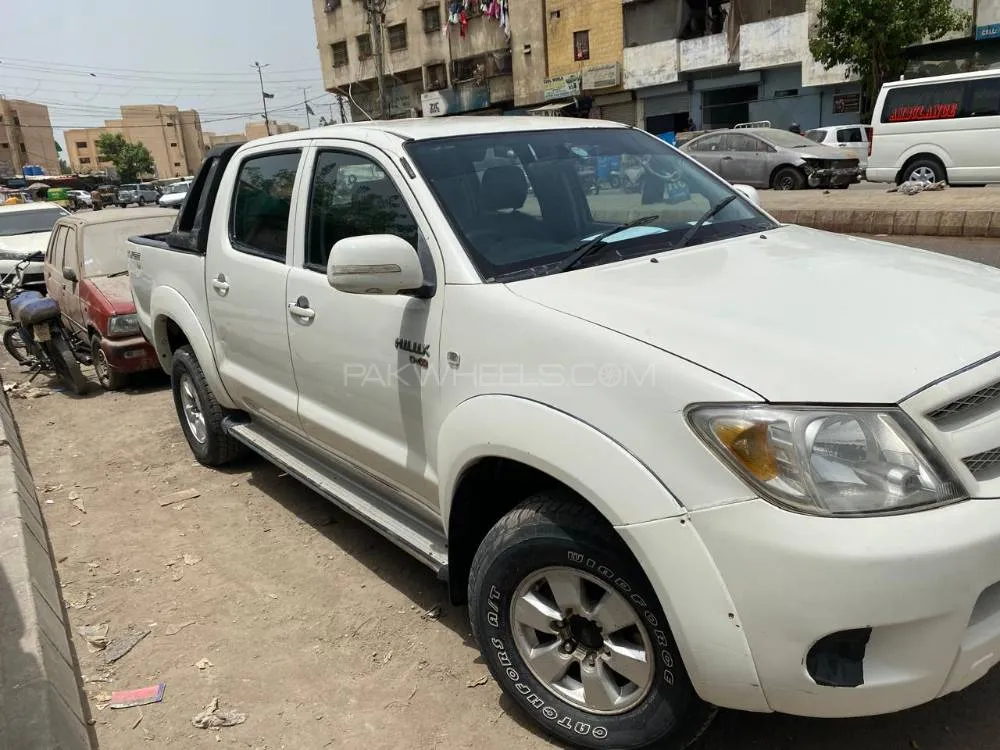 Toyota Hilux 2012 for Sale in Karachi Image-1