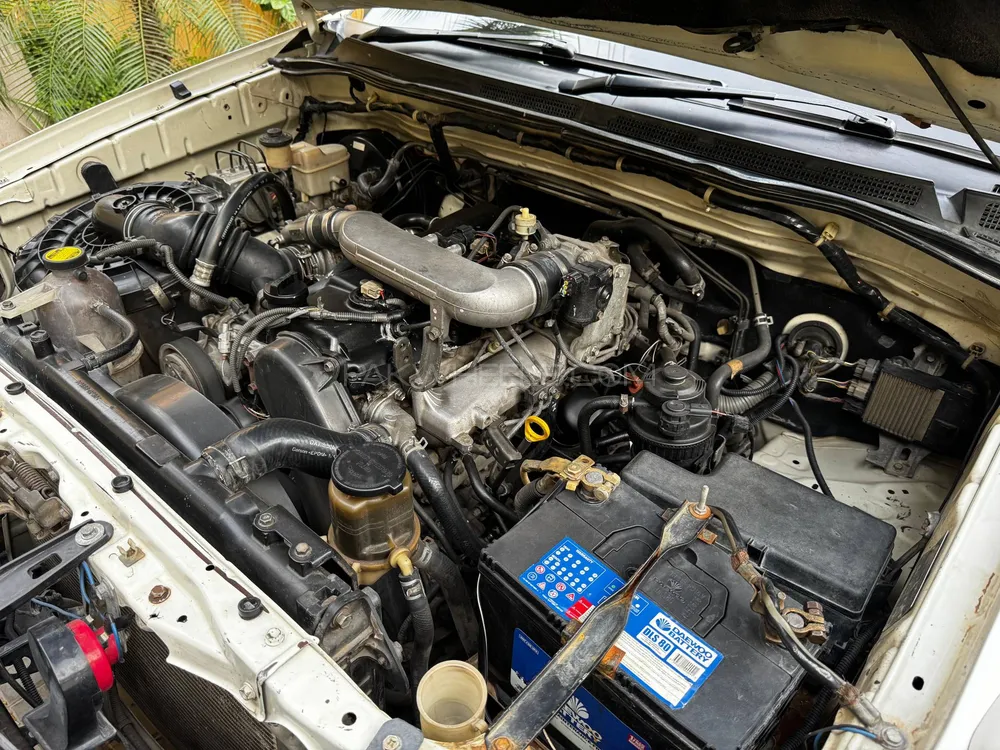 Toyota Hilux 2012 for Sale in Multan Toyota Hilux 2012 for Sale in Multan Image-13