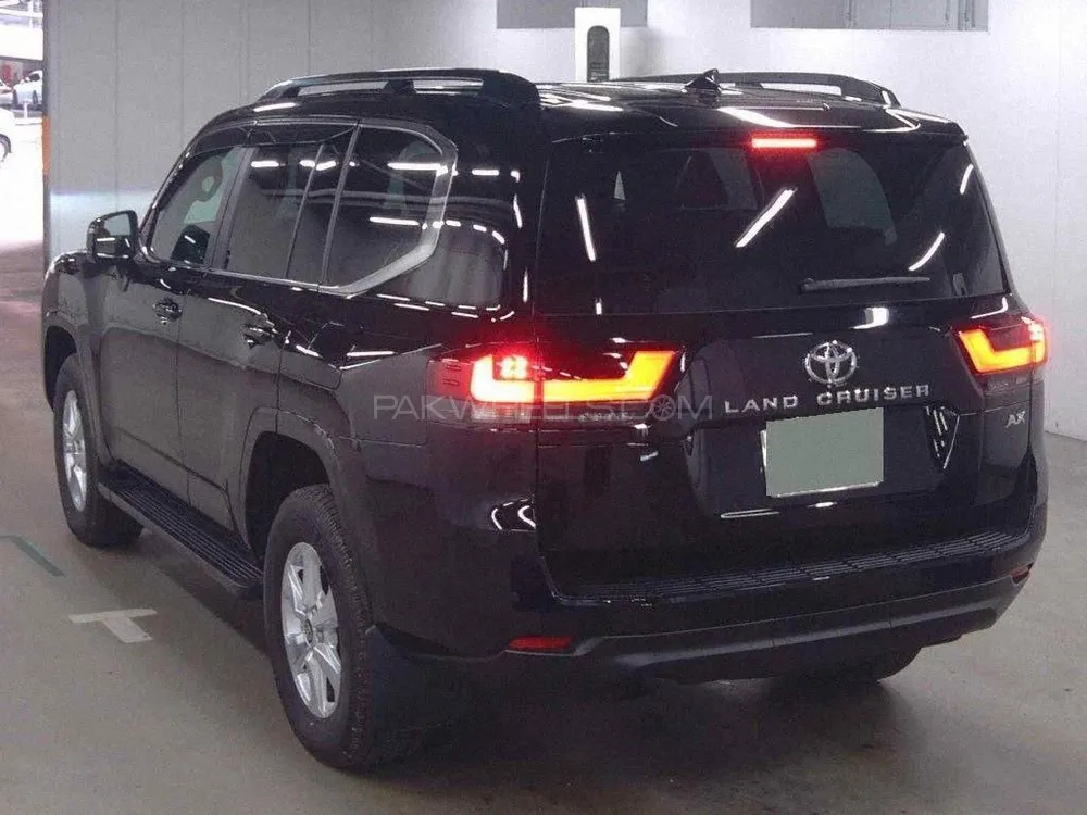 Toyota Land Cruiser 2023 for Sale in Karachi Image-1