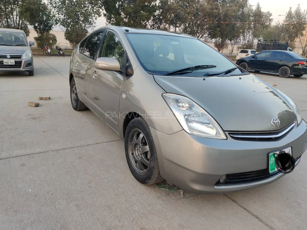 Toyota Prius 2007 for Sale in Multan Image-1
