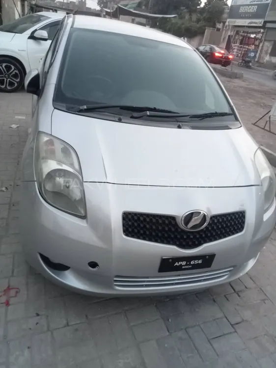 Toyota Vitz 2007 for Sale in Multan Image-1